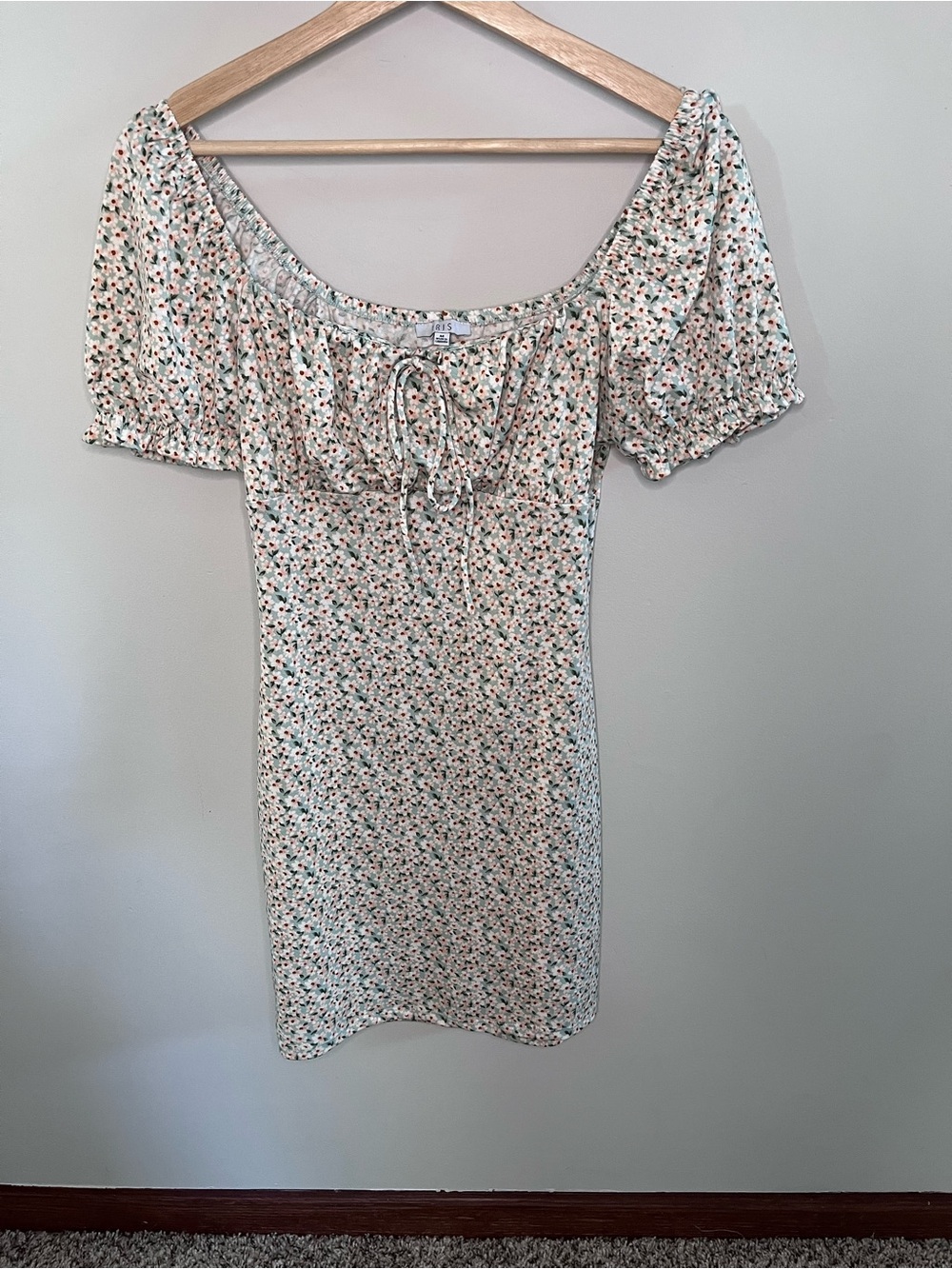 IRIS Floral Milkmaid‎ Mini Dress Sage Green Peach Puff Sleeve Bodycon Medium
